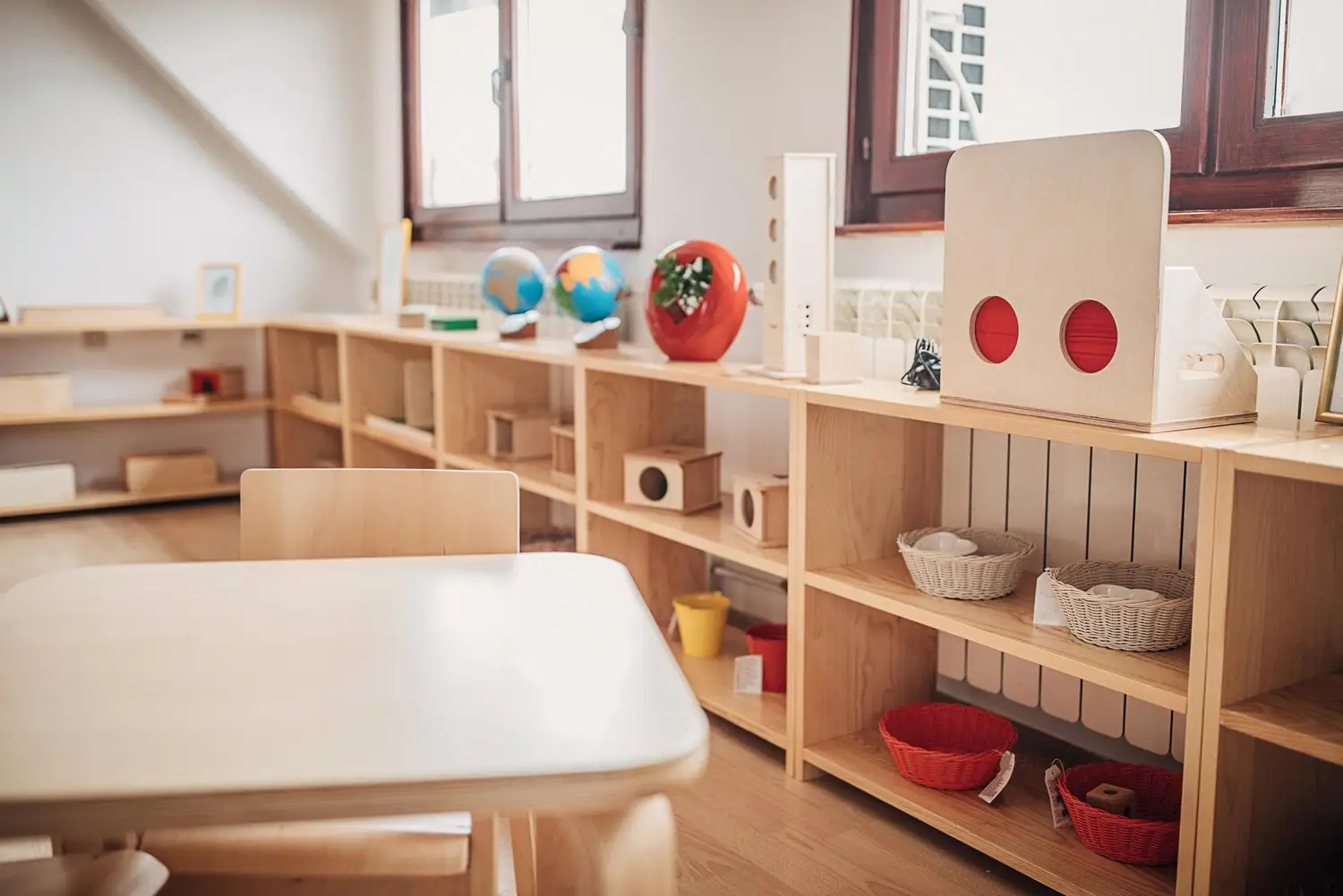 Jak wybrać najlepsze przedszkole Montessori dla twojego dziecka we Wrocławiu
